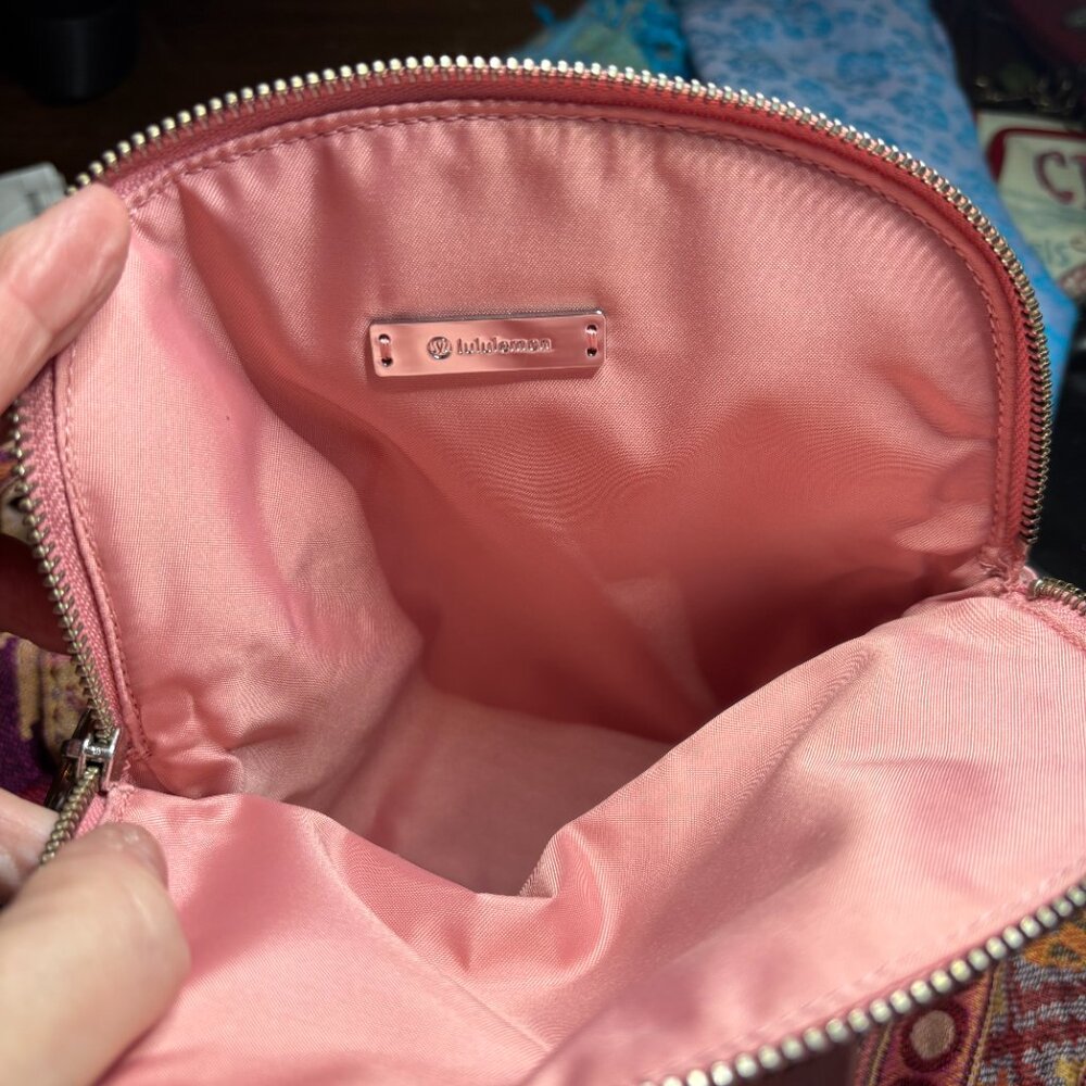 Lululemon Womens All Night Festival Bag Micro 1.5L Blush Silver Zipper Foldover - Picture 5 of 7